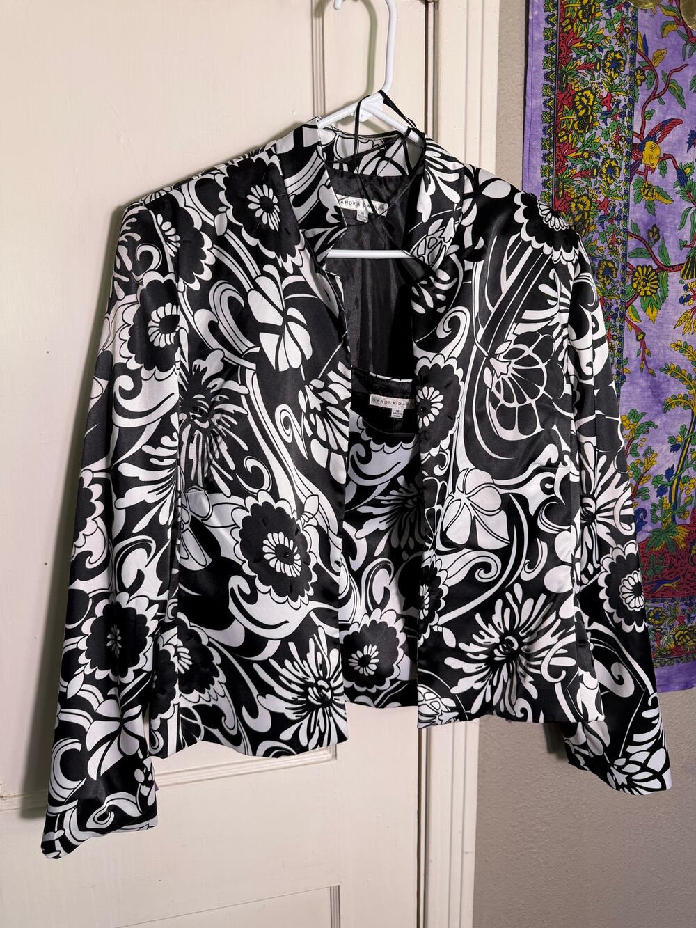 Sandra Darren 2 Piece Set Size 16 Black White Floral Blazer Tank NWT Y2K